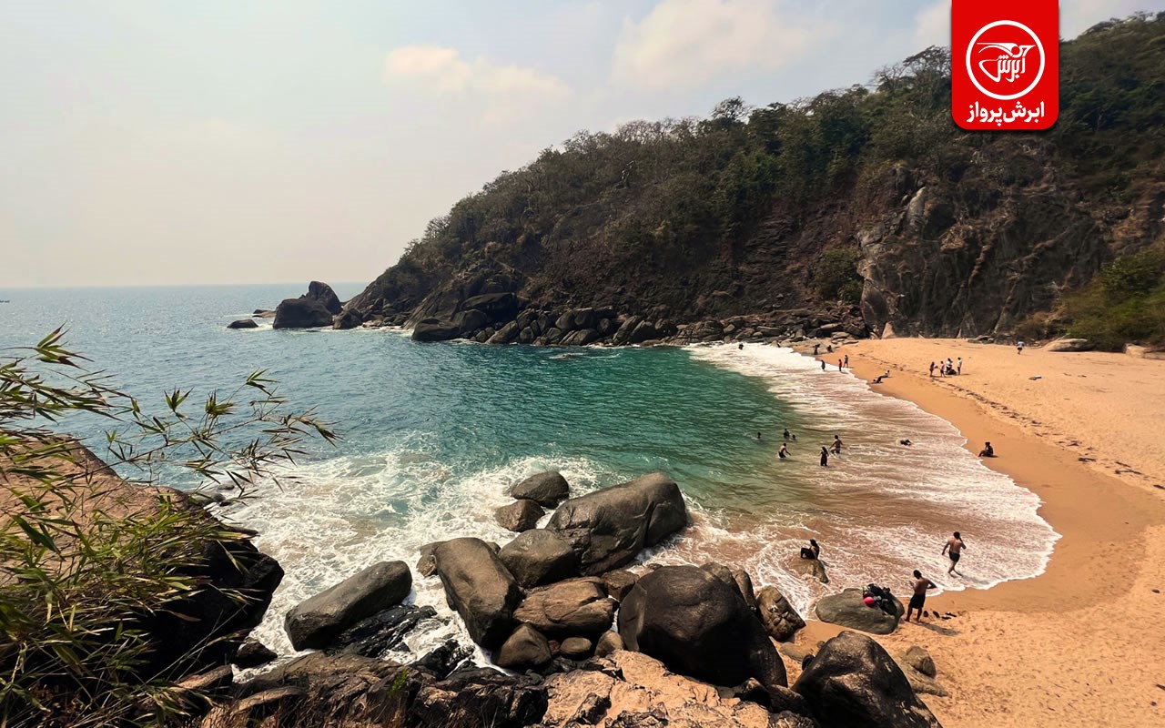 ساحل پروانه‌ها (BUTTERFLIES BEACH)